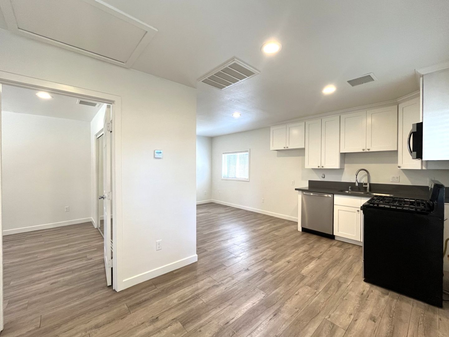 1629 Kendall Drive - San Bernardino - California - 1 bed, 1 bath rental property