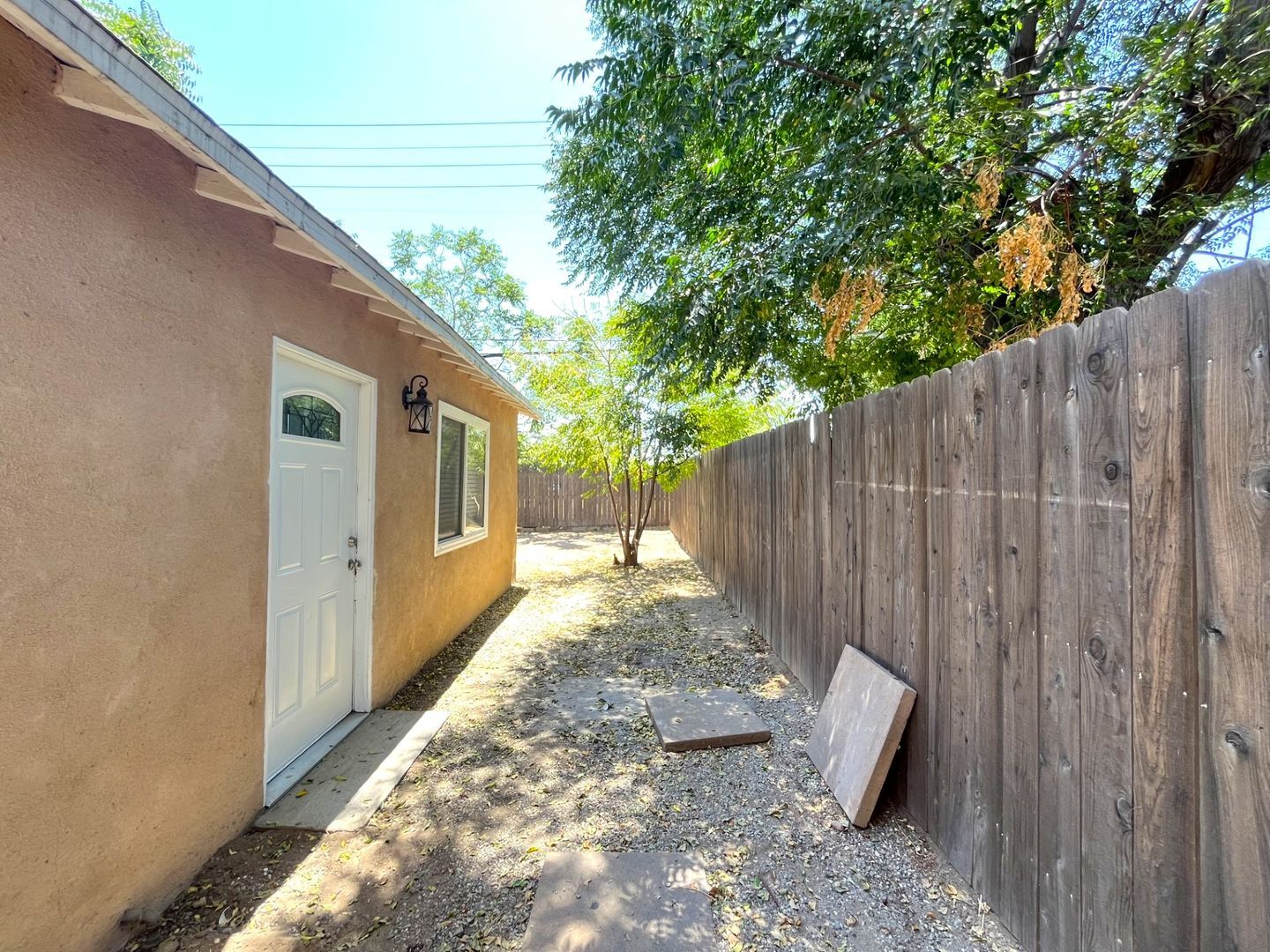 1629 Kendall Drive - San Bernardino - California - 1 bed, 1 bath rental property