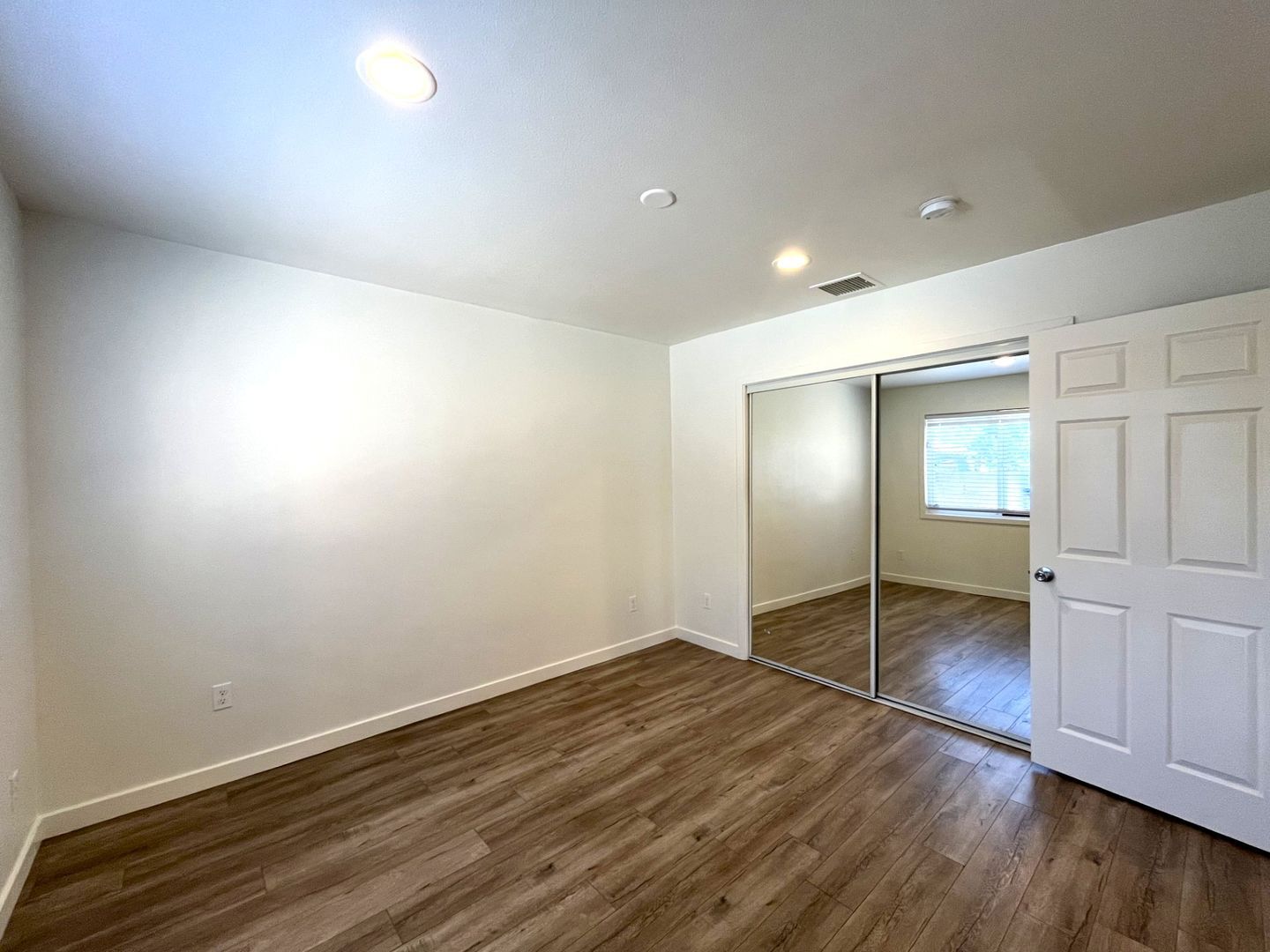 1629 Kendall Drive - San Bernardino - California - 1 bed, 1 bath rental property
