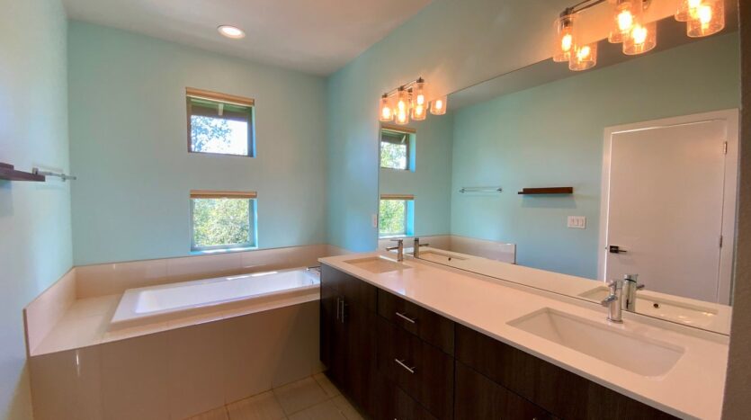 16329 Main View Ln NE - Duvall - Washington - 4 bed, 3.5 bath rental property
