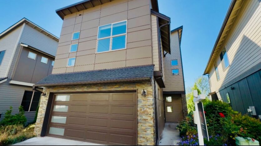 16329 Main View Ln NE - Duvall - Washington - 4 bed, 3.5 bath rental property