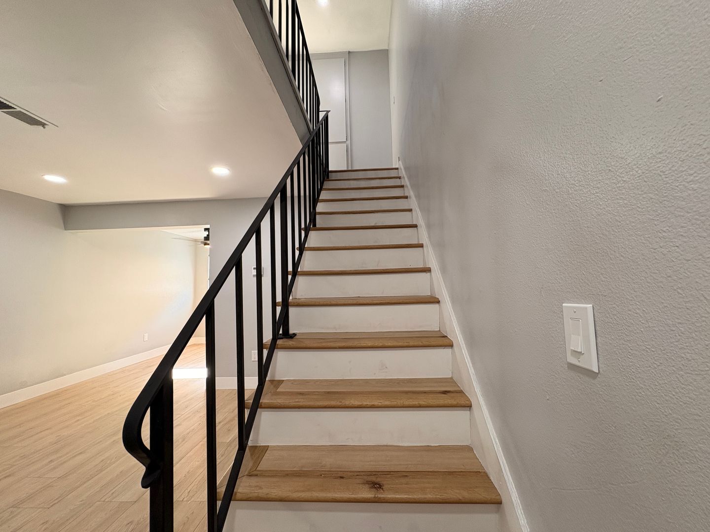 1708 Fairfield Ct - Ontario - California - 2 bed, 2 bath rental property