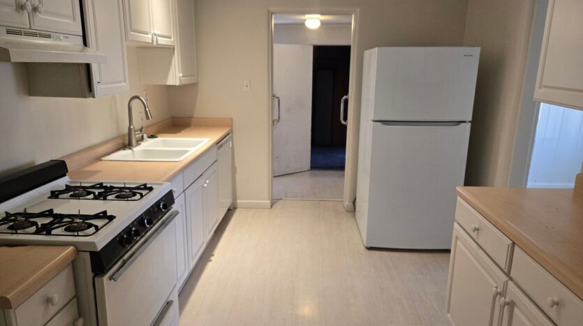 1728 Richmond Dr. NE - Albuquerque - New Mexico - 3 bed, 2 bath rental property