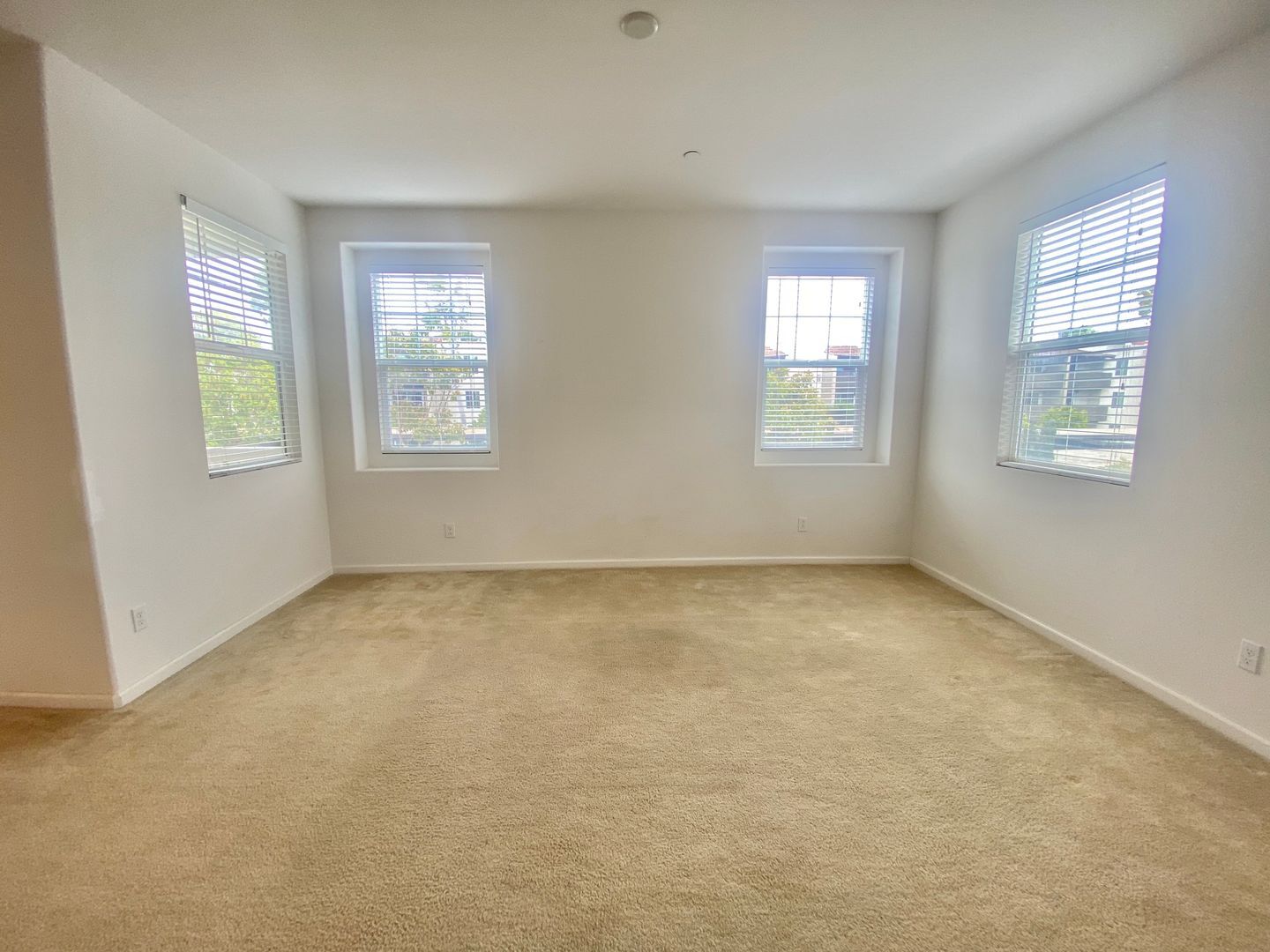 1841 Belize Lane  - Oxnard - California - 2 bed, 2.5 bath rental property