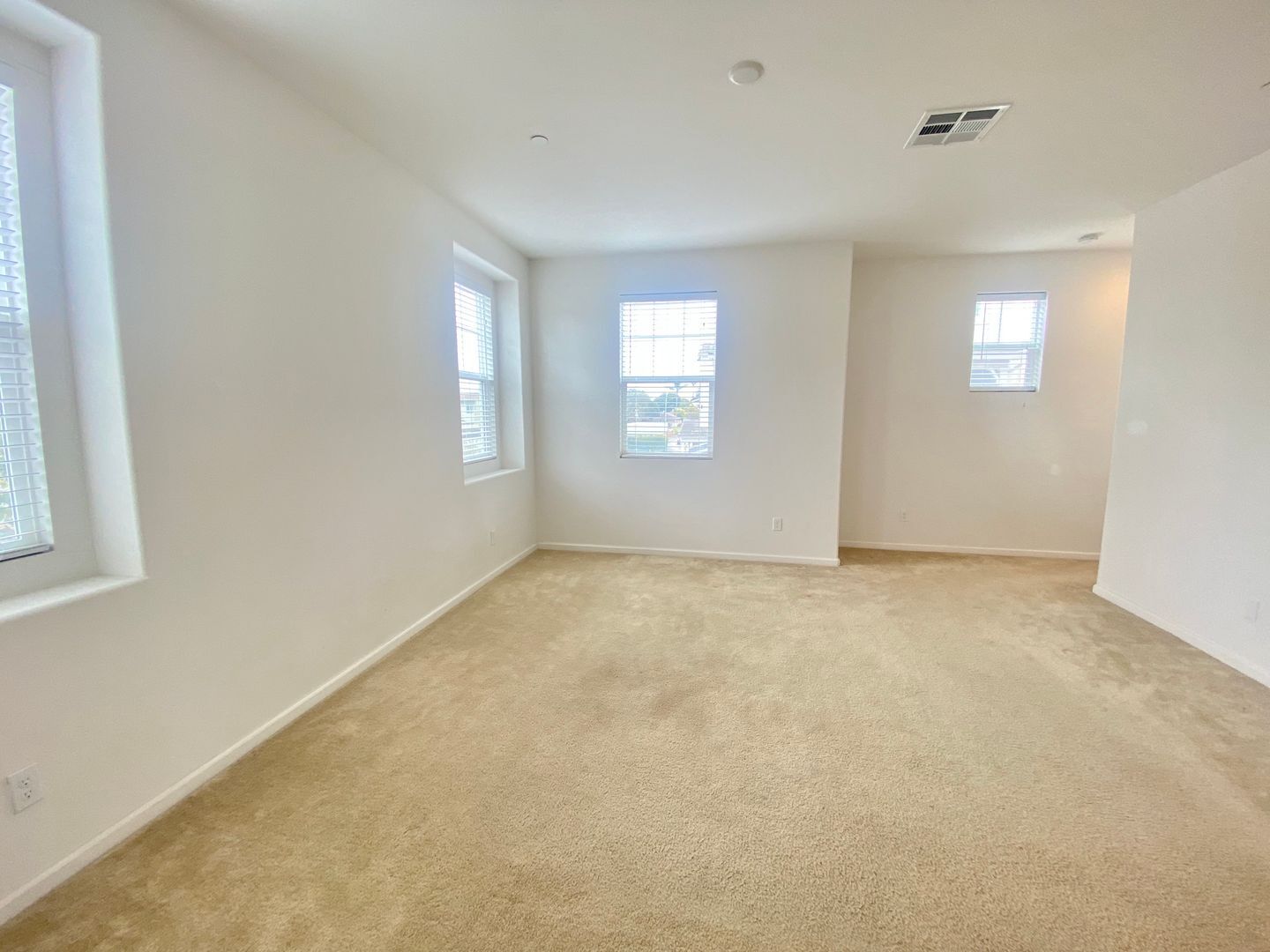1841 Belize Lane  - Oxnard - California - 2 bed, 2.5 bath rental property