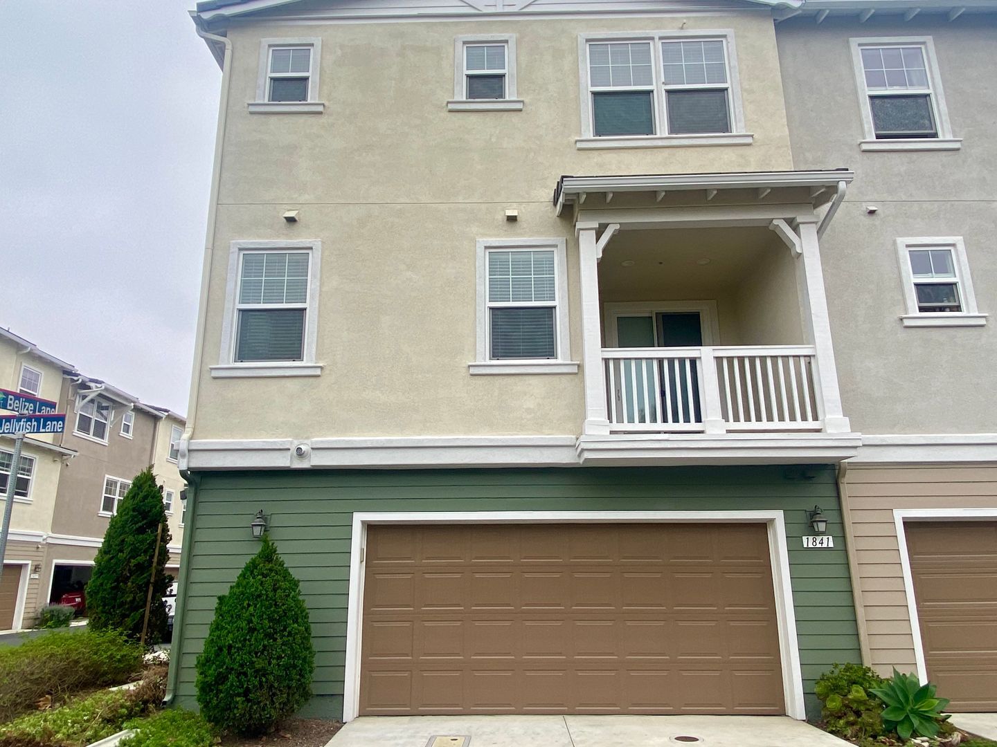 1841 Belize Lane  - Oxnard - California - 2 bed, 2.5 bath rental property