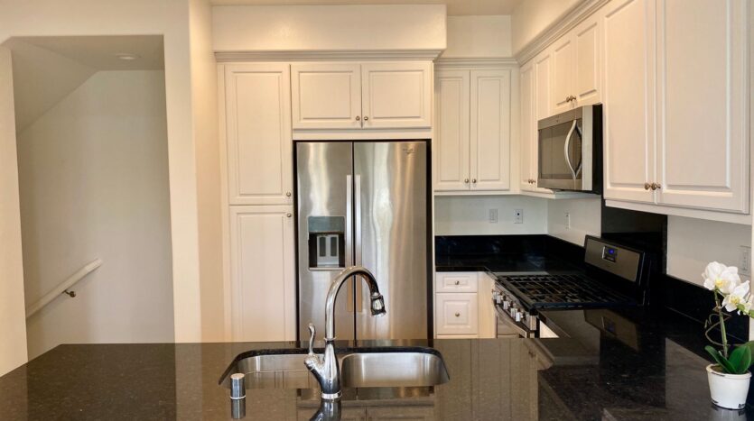 1841 Belize Lane  - Oxnard - California - 2 bed, 2.5 bath rental property