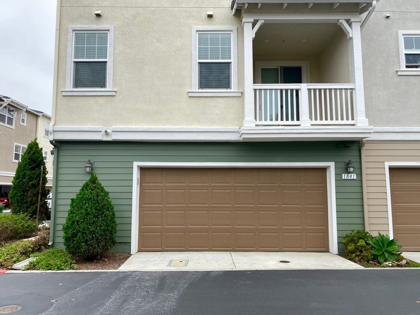 1841 Belize Lane  - Oxnard - California - 2 bed, 2.5 bath rental property