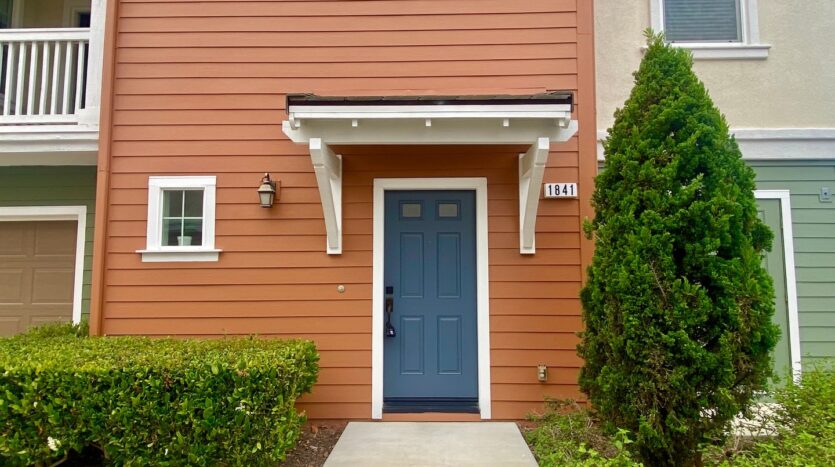 1841 Belize Lane  - Oxnard - California - 2 bed, 2.5 bath rental property