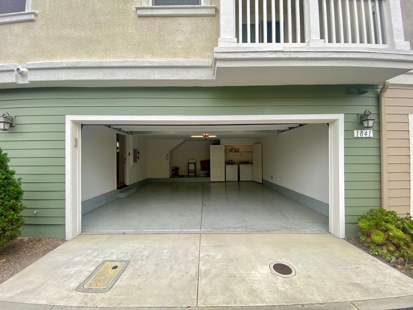 1841 Belize Lane  - Oxnard - California - 2 bed, 2.5 bath rental property