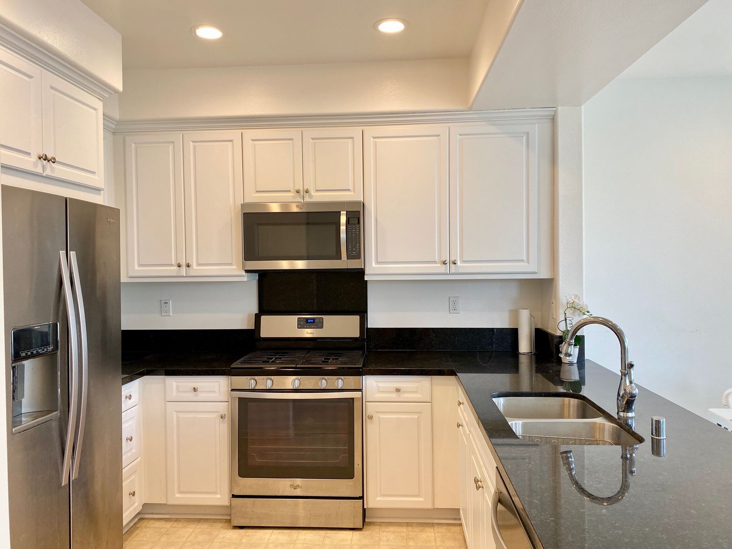 1841 Belize Lane  - Oxnard - California - 2 bed, 2.5 bath rental property