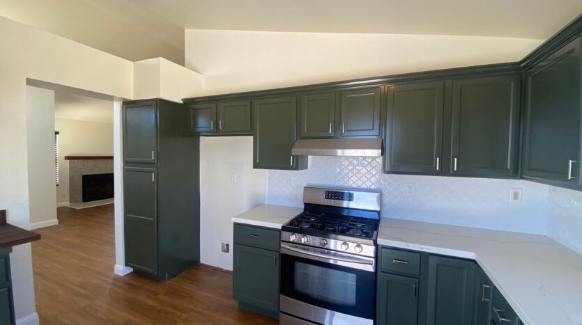 1903 Coral Ct. - Palmdale - California - 4 bed, 2.5 bath rental property