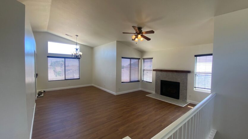 1903 Coral Ct. - Palmdale - California - 4 bed, 2.5 bath rental property