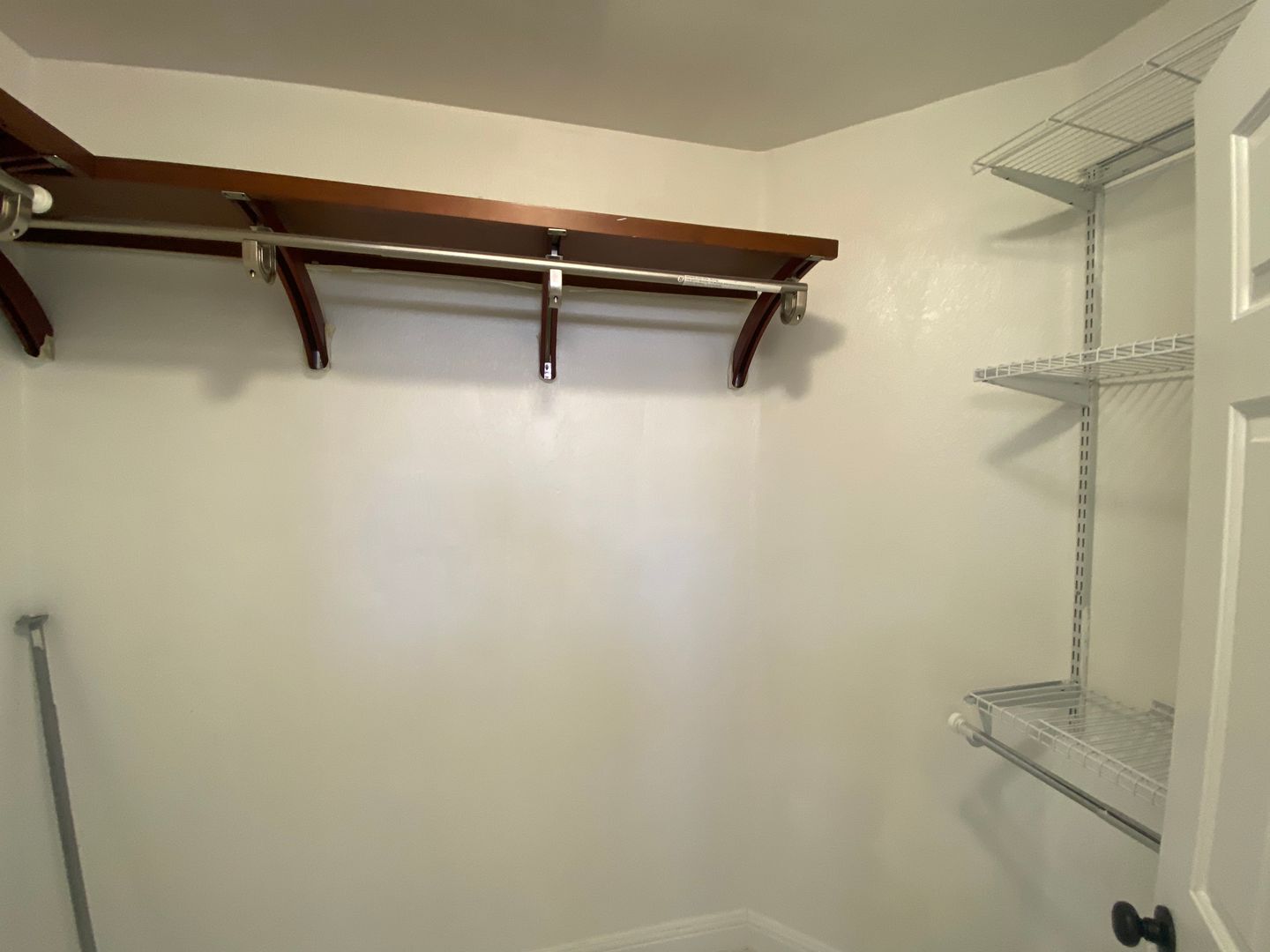 1903 Coral Ct. - Palmdale - California - 4 bed, 2.5 bath rental property