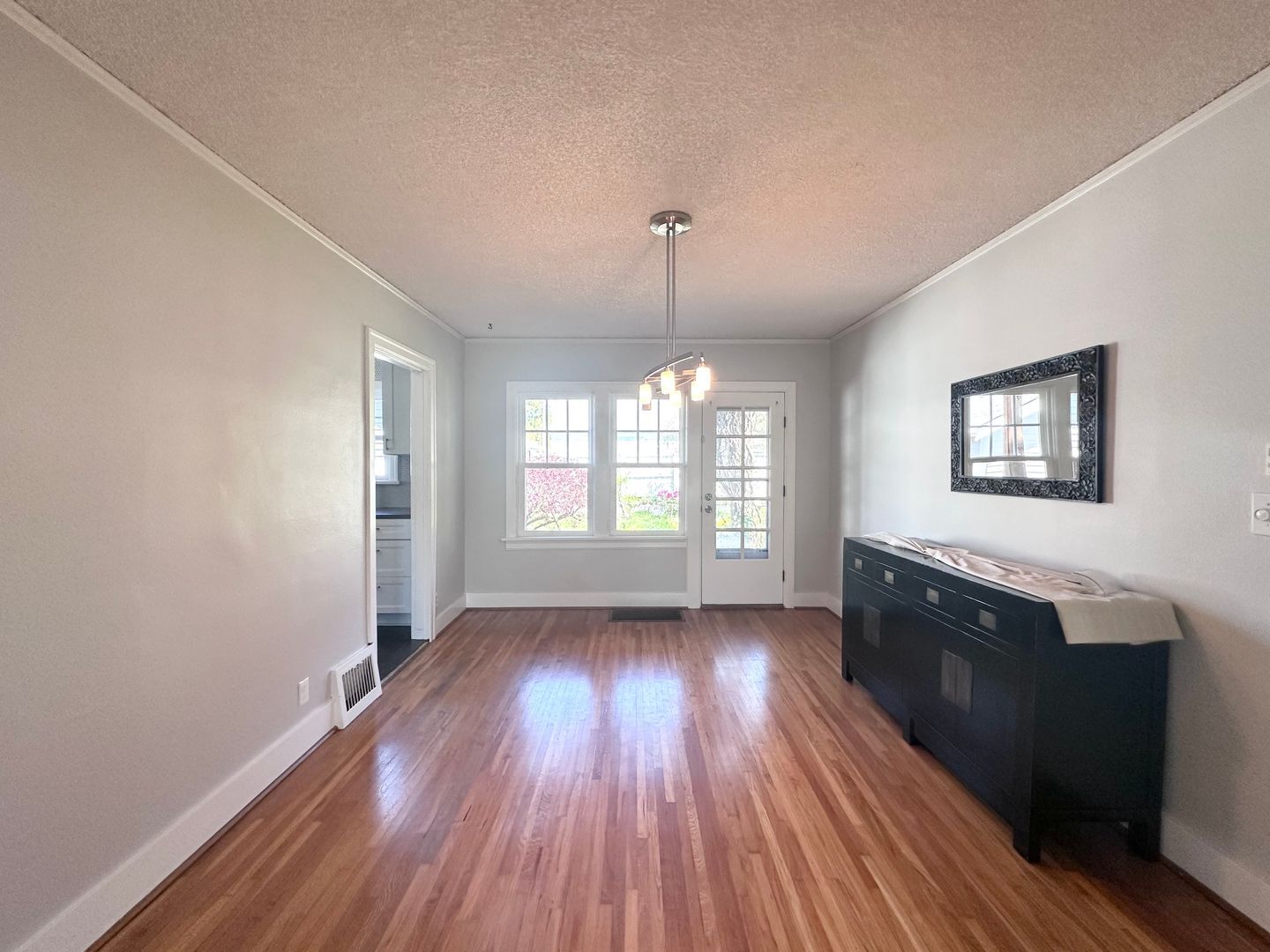 1928 NE 64th Avenue - Portland - Oregon - 3 bed, 2 bath rental property