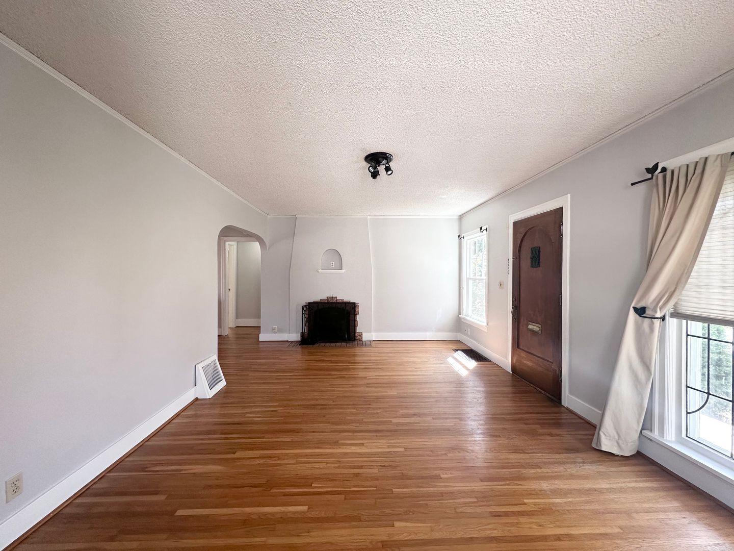 1928 NE 64th Avenue - Portland - Oregon - 3 bed, 2 bath rental property