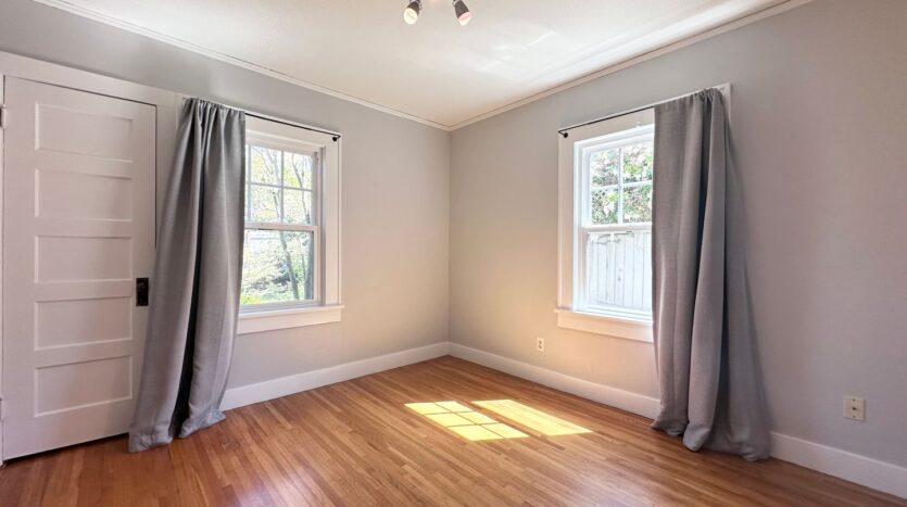1928 NE 64th Avenue - Portland - Oregon - 3 bed, 2 bath rental property