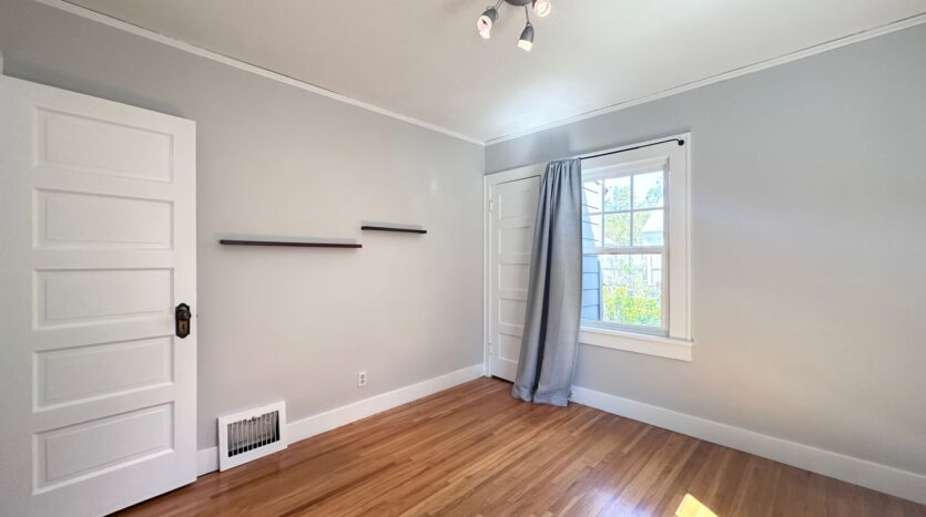 1928 NE 64th Avenue - Portland - Oregon - 3 bed, 2 bath rental property