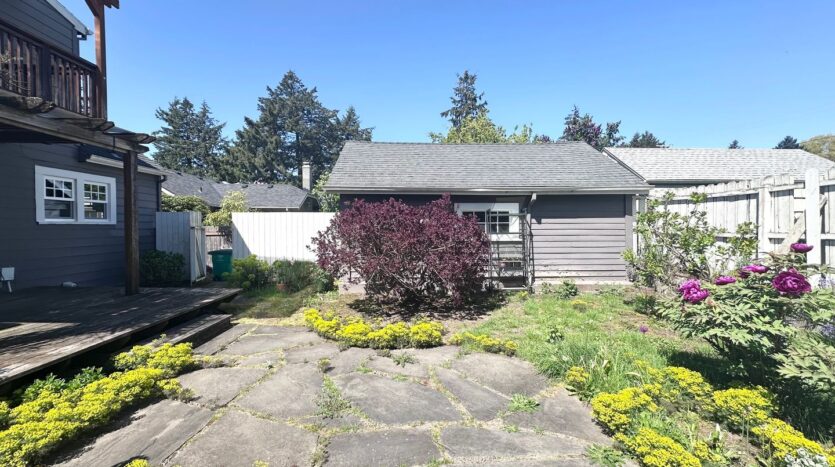 1928 NE 64th Avenue - Portland - Oregon - 3 bed, 2 bath rental property