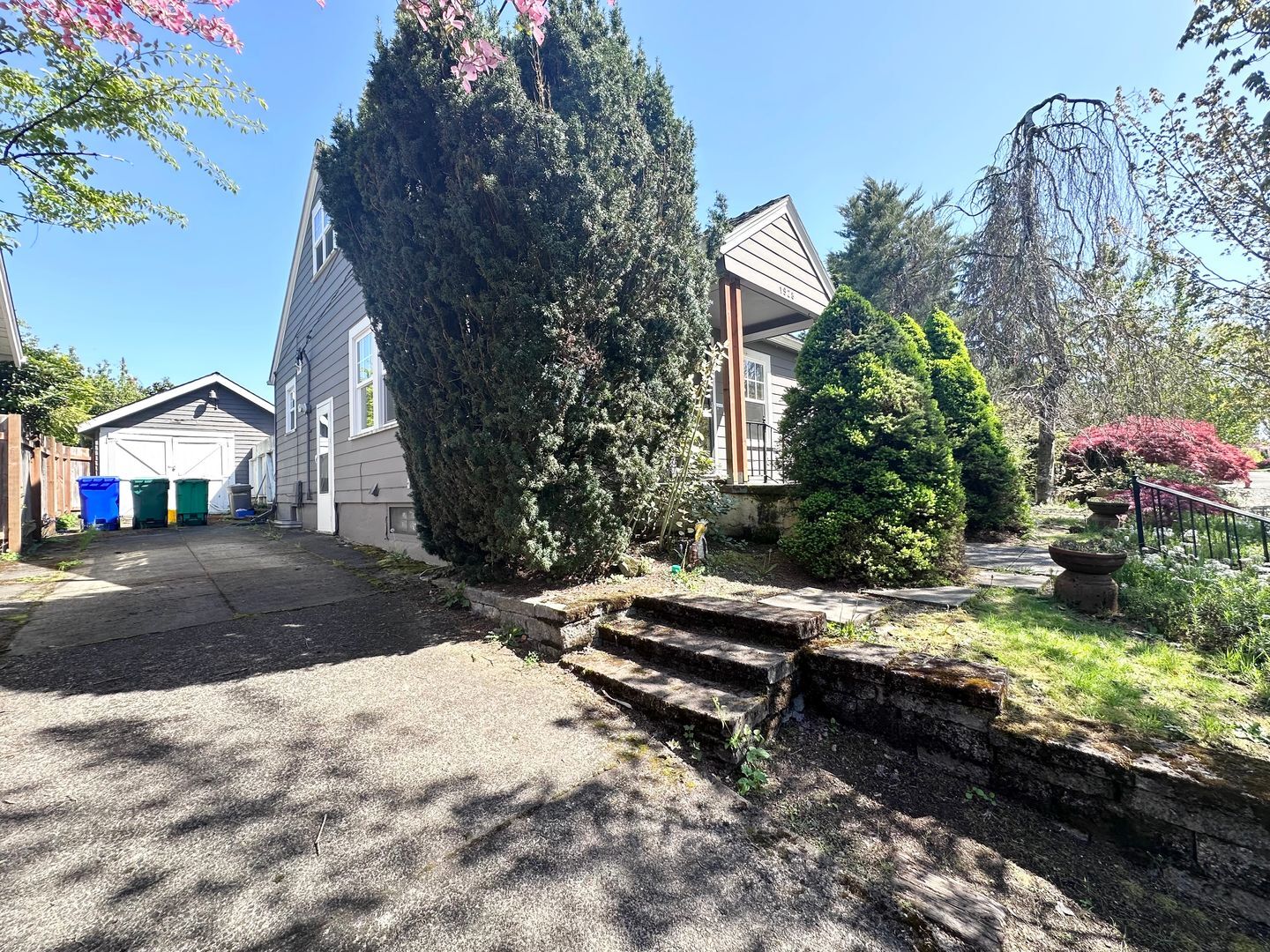 1928 NE 64th Avenue - Portland - Oregon - 3 bed, 2 bath rental property