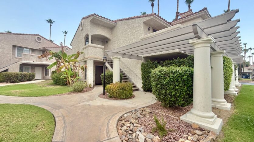 2001 E Camino Parocela Unit O-106 - Palm Springs - California - 1 bed, 1 bath rental property