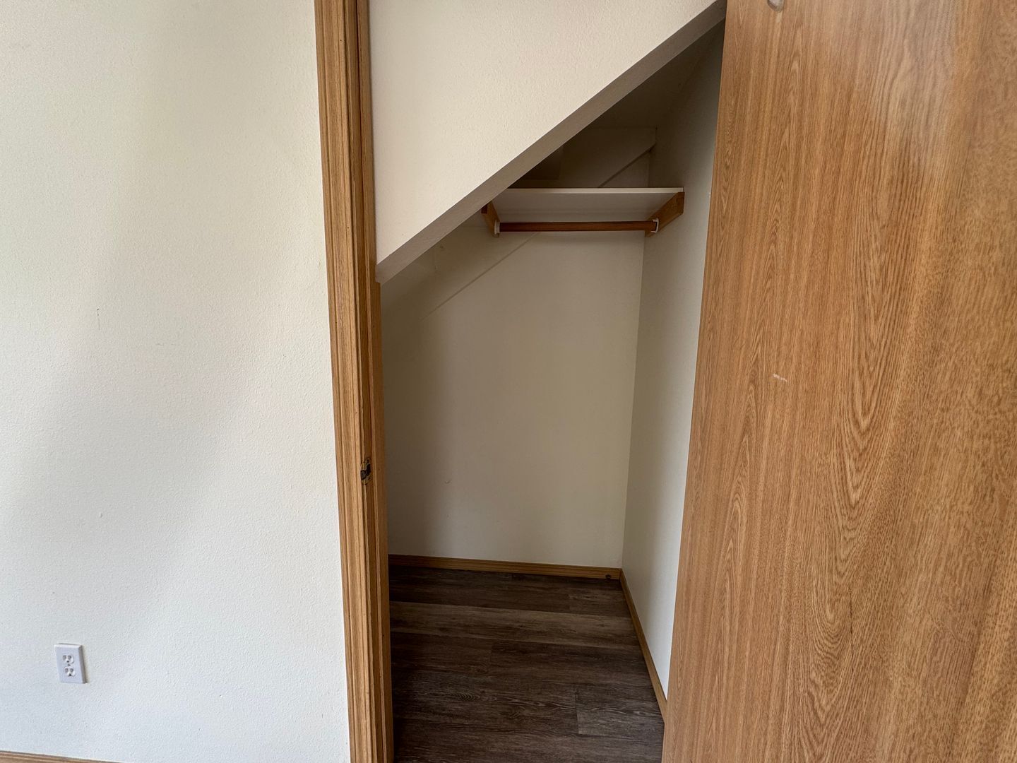 2001 Texas Street - D - Bellingham - Washington - 2 bed, 1.5 bath rental property