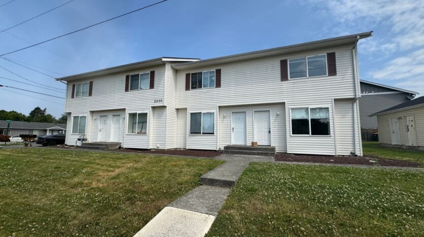 2001 Texas Street - D - Bellingham - Washington - 2 bed, 1.5 bath rental property
