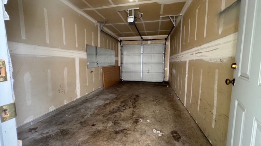2001 Texas Street - D - Bellingham - Washington - 2 bed, 1.5 bath rental property