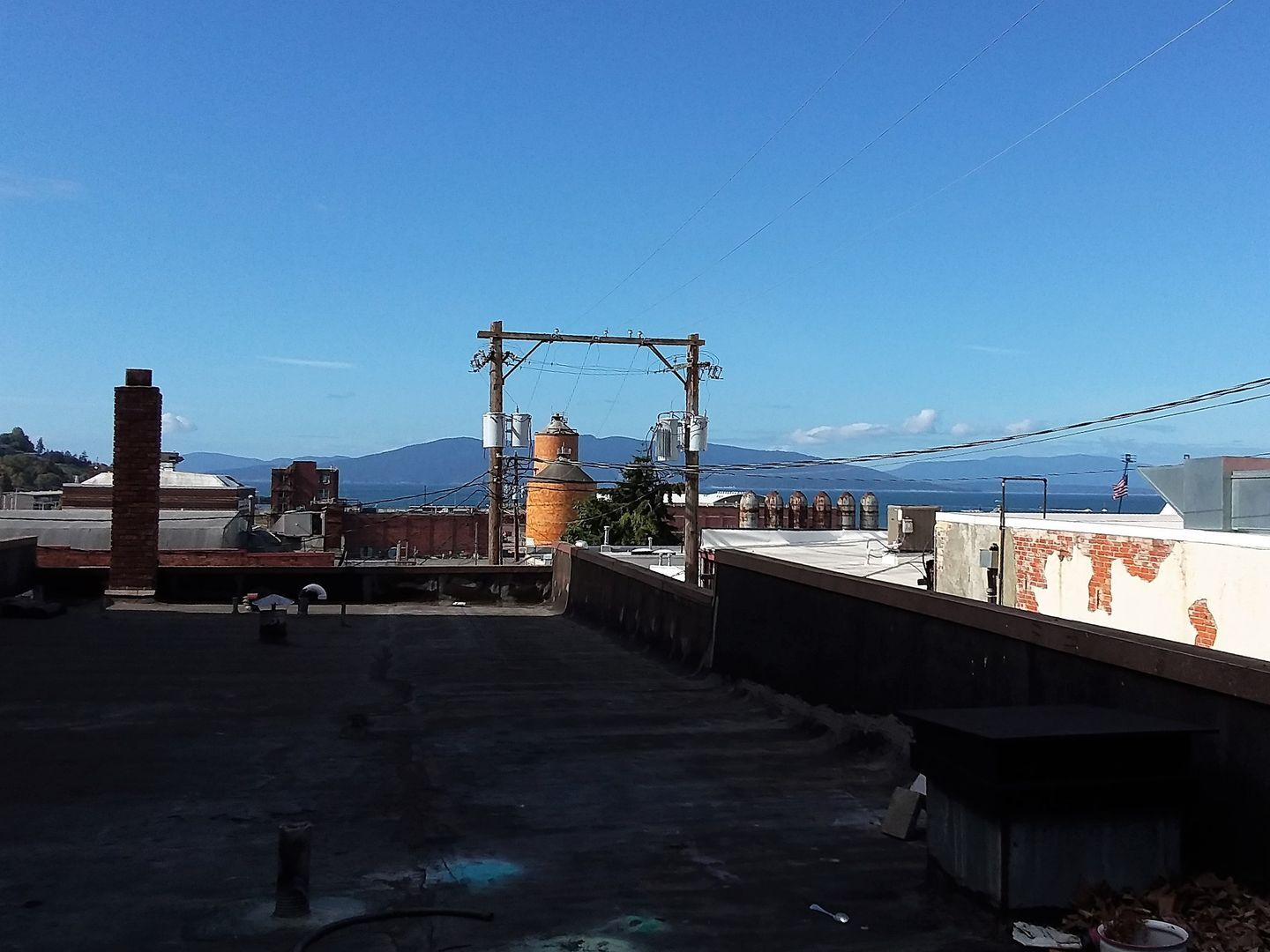 209 1/2 W Holly St - Bellingham - Washington - 2 bed, 1 bath rental property