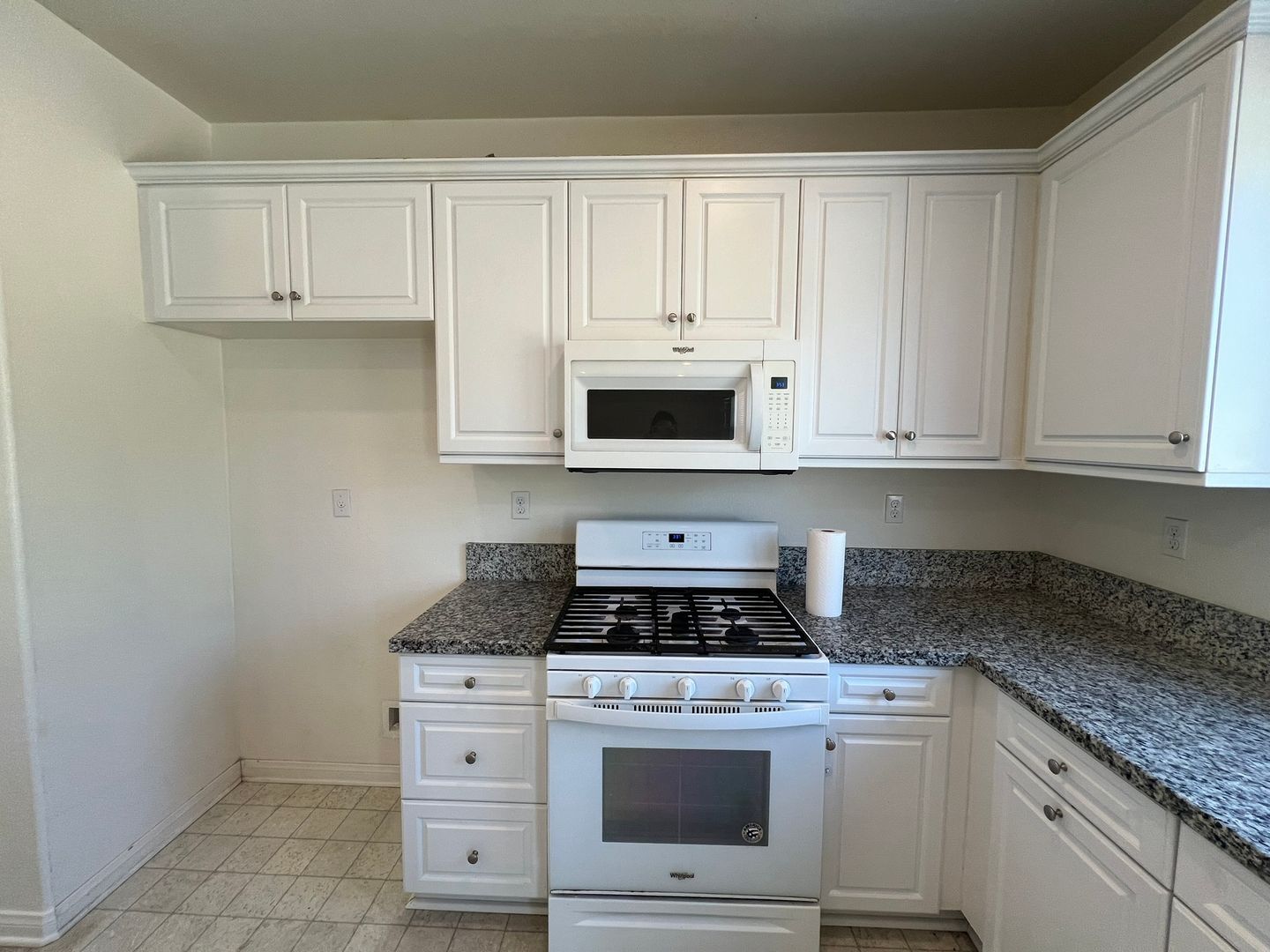 20910 Barn Rd - Riverside - California - 4 bed, 3 bath rental property