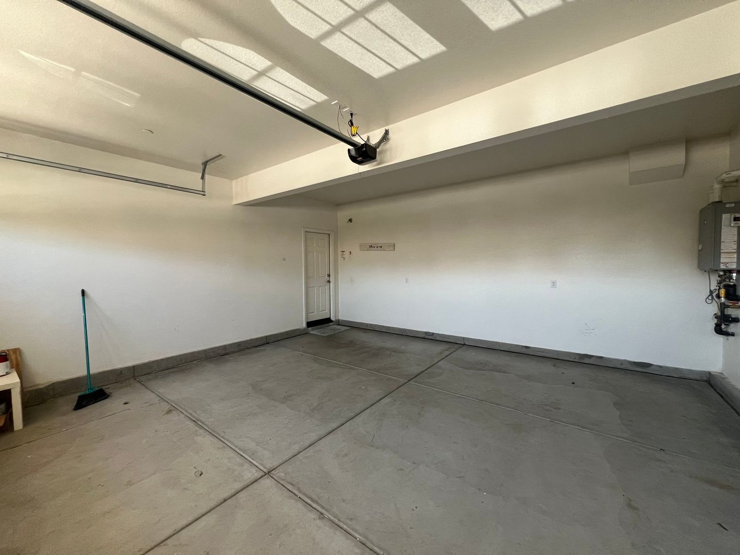 20910 Barn Rd - Riverside - California - 4 bed, 3 bath rental property
