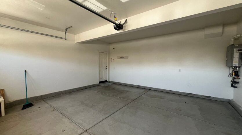 20910 Barn Rd - Riverside - California - 4 bed, 3 bath rental property