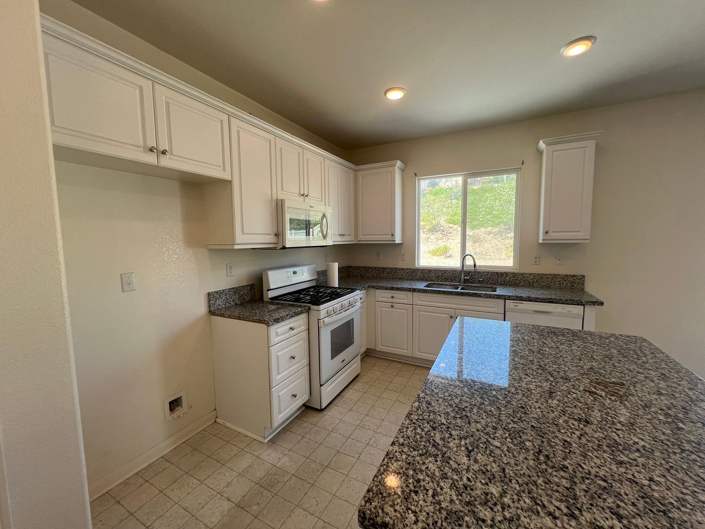 20910 Barn Rd - Riverside - California - 4 bed, 3 bath rental property