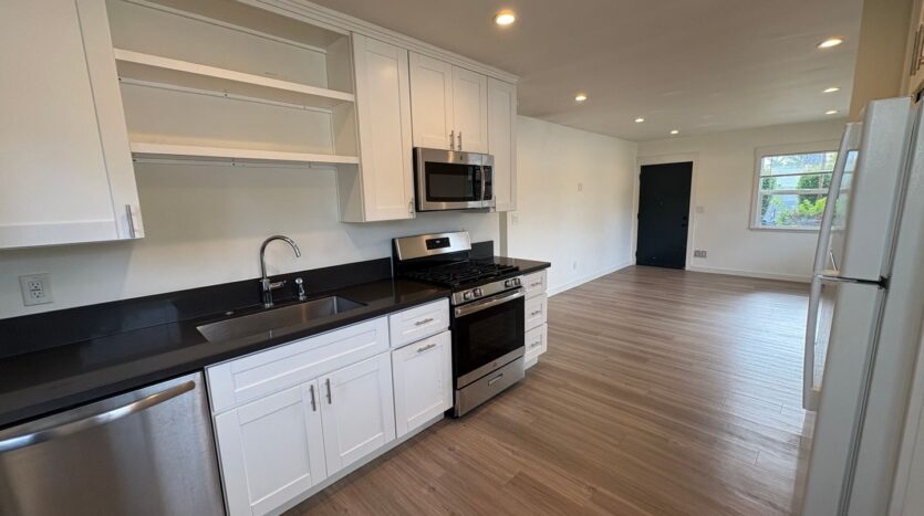 2101-2107 Reed Ave. - San Diego - California - 2 bed, 1 bath rental property