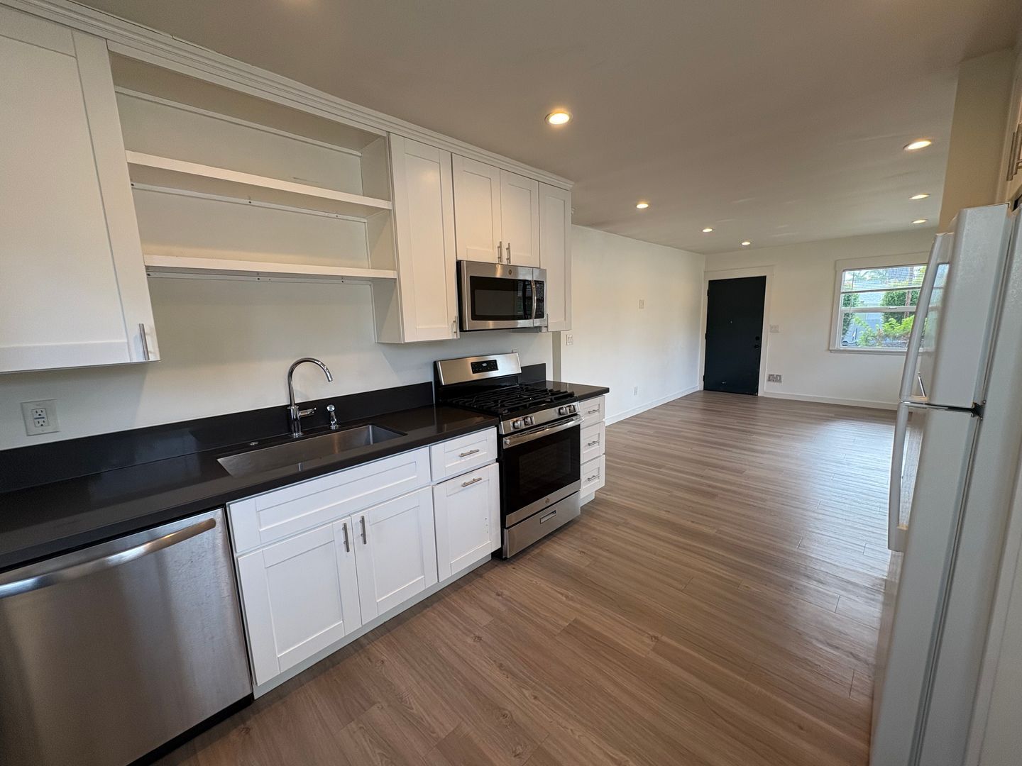 2101-2107 Reed Ave. - San Diego - California - 2 bed, 1 bath rental property