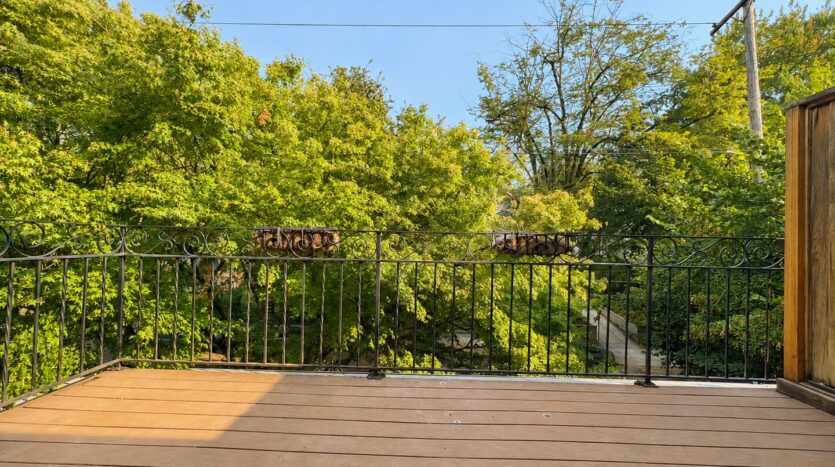 2220 NW Johnson Street - Portland - Oregon - 2 bed, 1 bath rental property