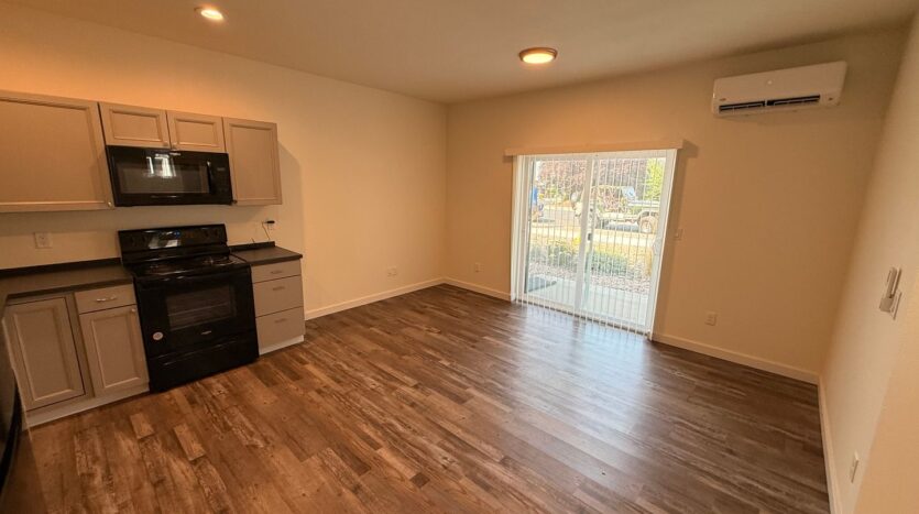 2304 - 2384 NW 8th St - Redmond - Oregon - 1 bed, 1 bath rental property