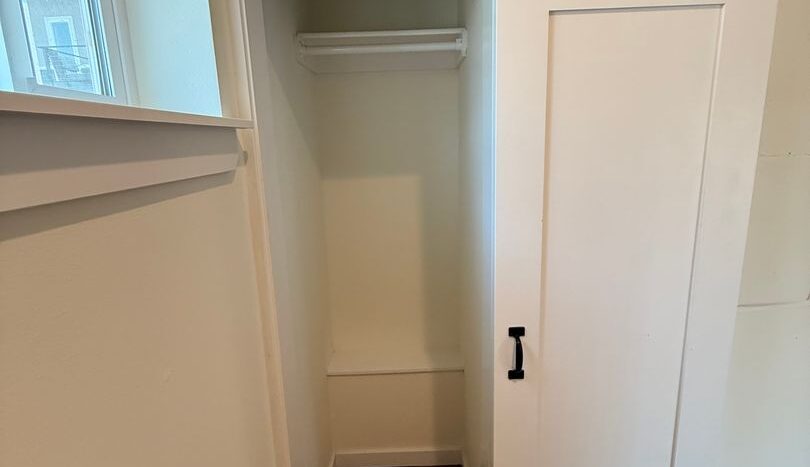 2304 - 2384 NW 8th St - Redmond - Oregon - 1 bed, 1 bath rental property