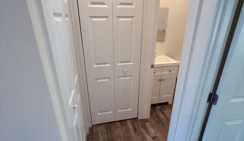 2304 - 2384 NW 8th St - Redmond - Oregon - 1 bed, 1 bath rental property