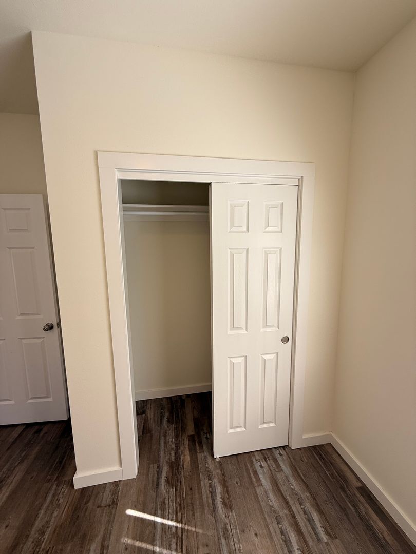 2304 - 2384 NW 8th St - Redmond - Oregon - 1 bed, 1 bath rental property