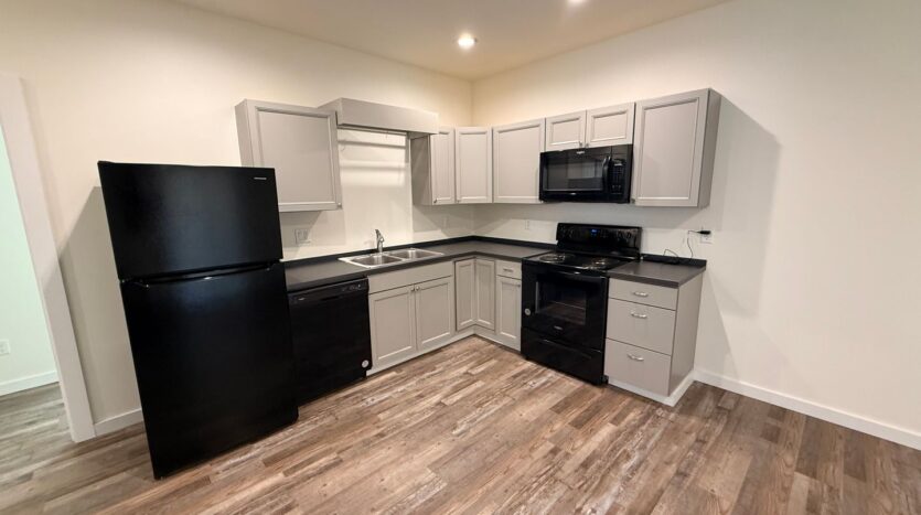 2304 - 2384 NW 8th St - Redmond - Oregon - 1 bed, 1 bath rental property