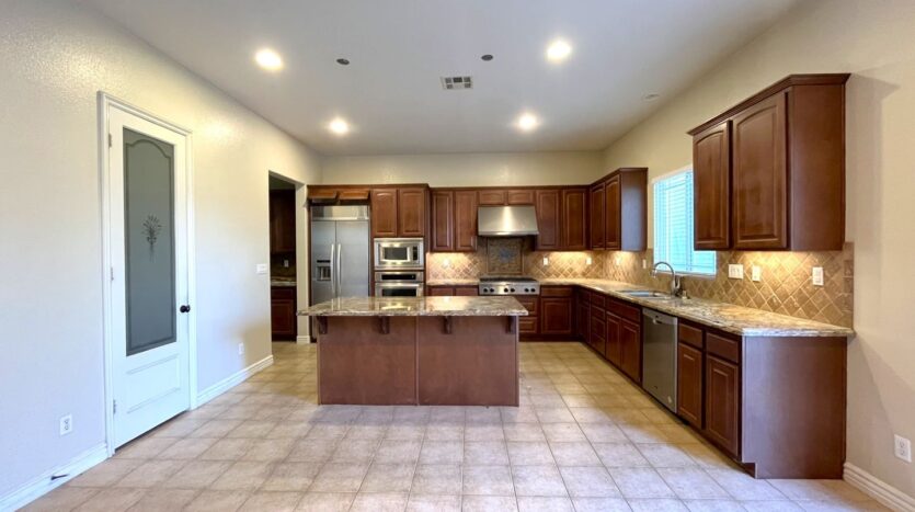 24359 Swift Deer Trl - Corona - California - 4 bed, 3 bath rental property