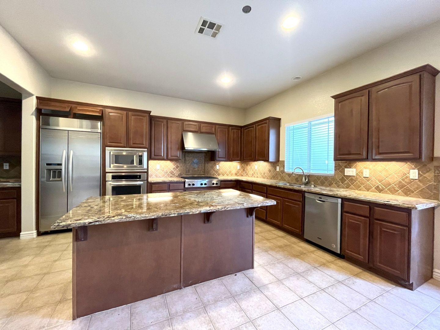 24359 Swift Deer Trl - Corona - California - 4 bed, 3 bath rental property