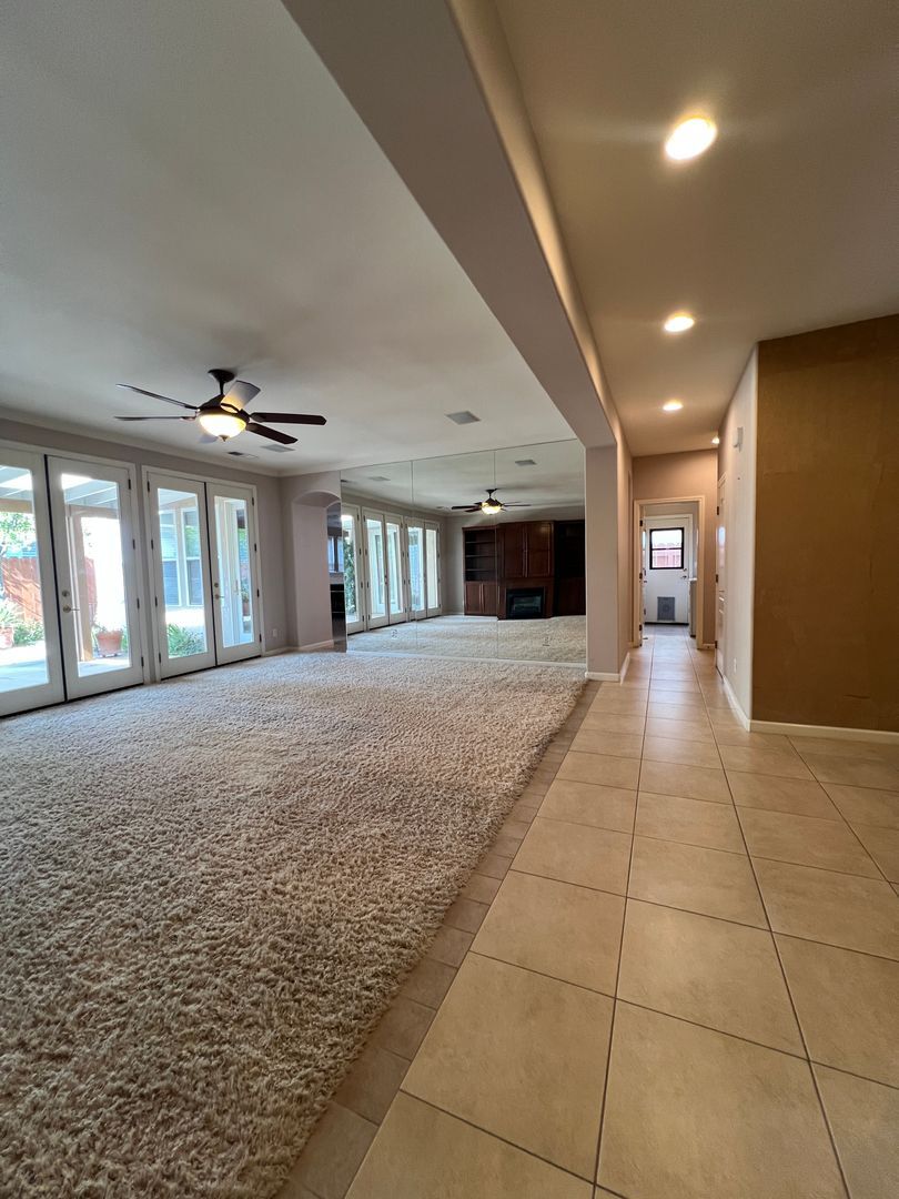 2456 E Marquise Ct - Fresno - California - 3 bed, 2 bath rental property