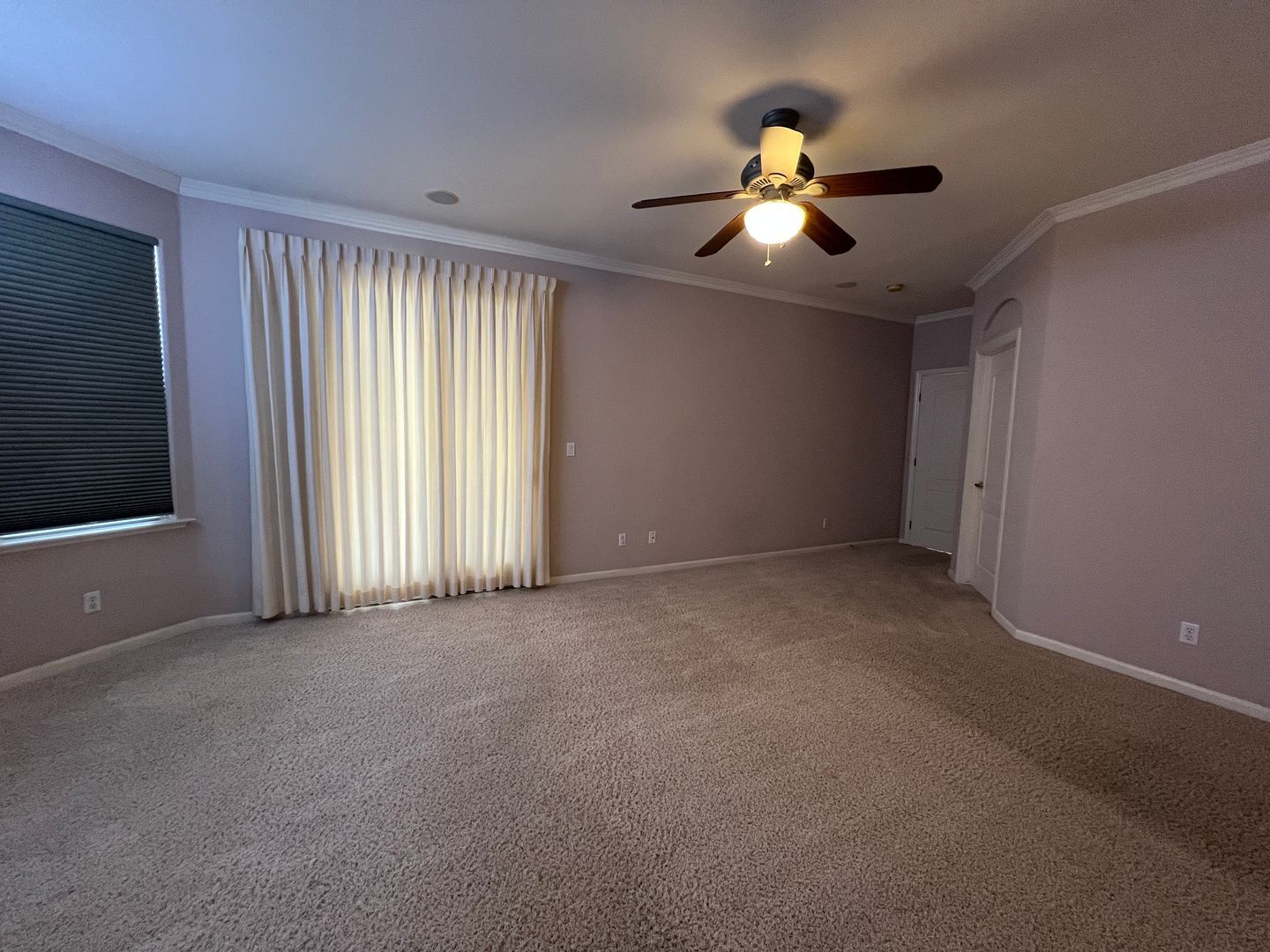 2456 E Marquise Ct - Fresno - California - 3 bed, 2 bath rental property