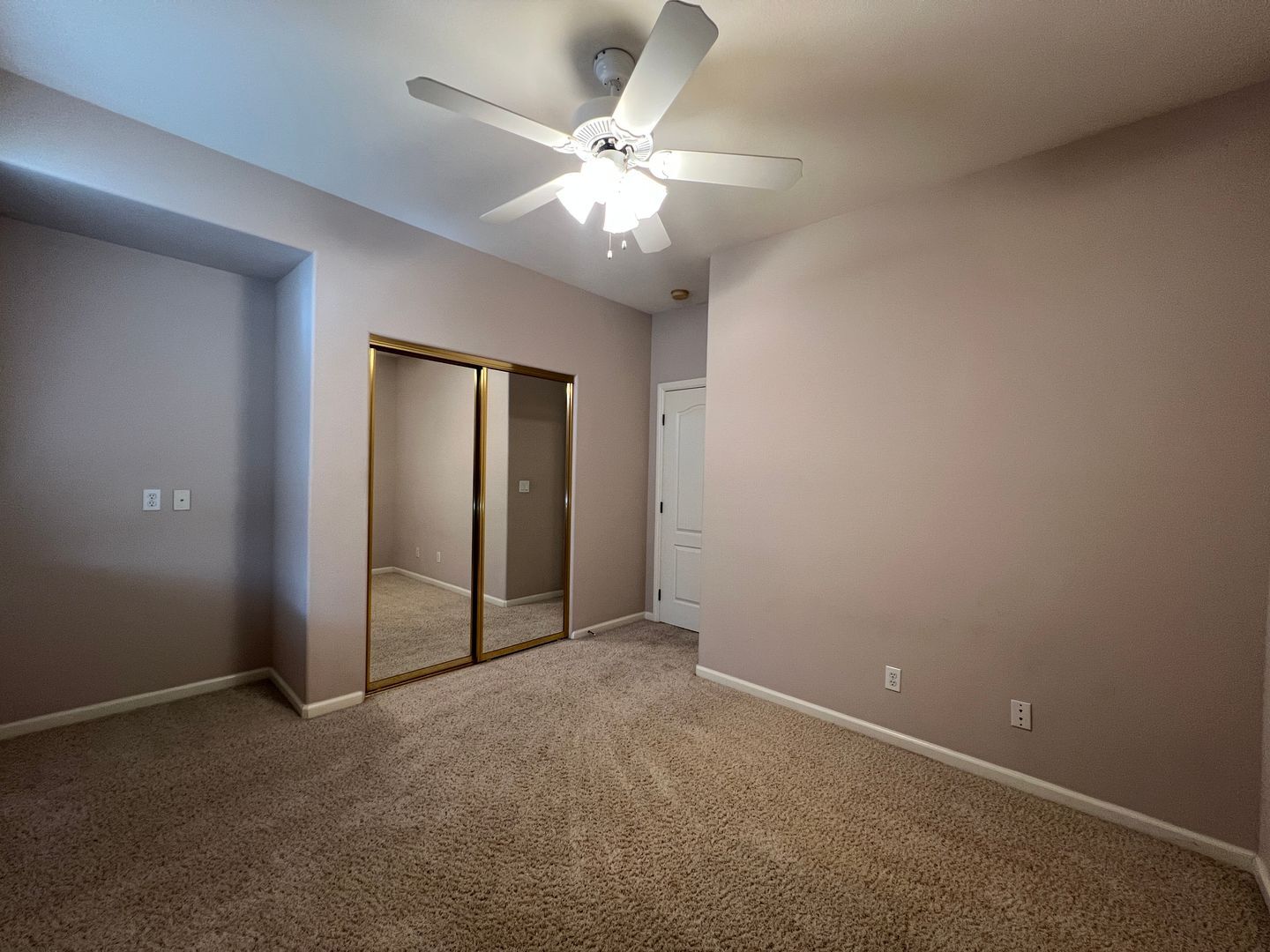 2456 E Marquise Ct - Fresno - California - 3 bed, 2 bath rental property