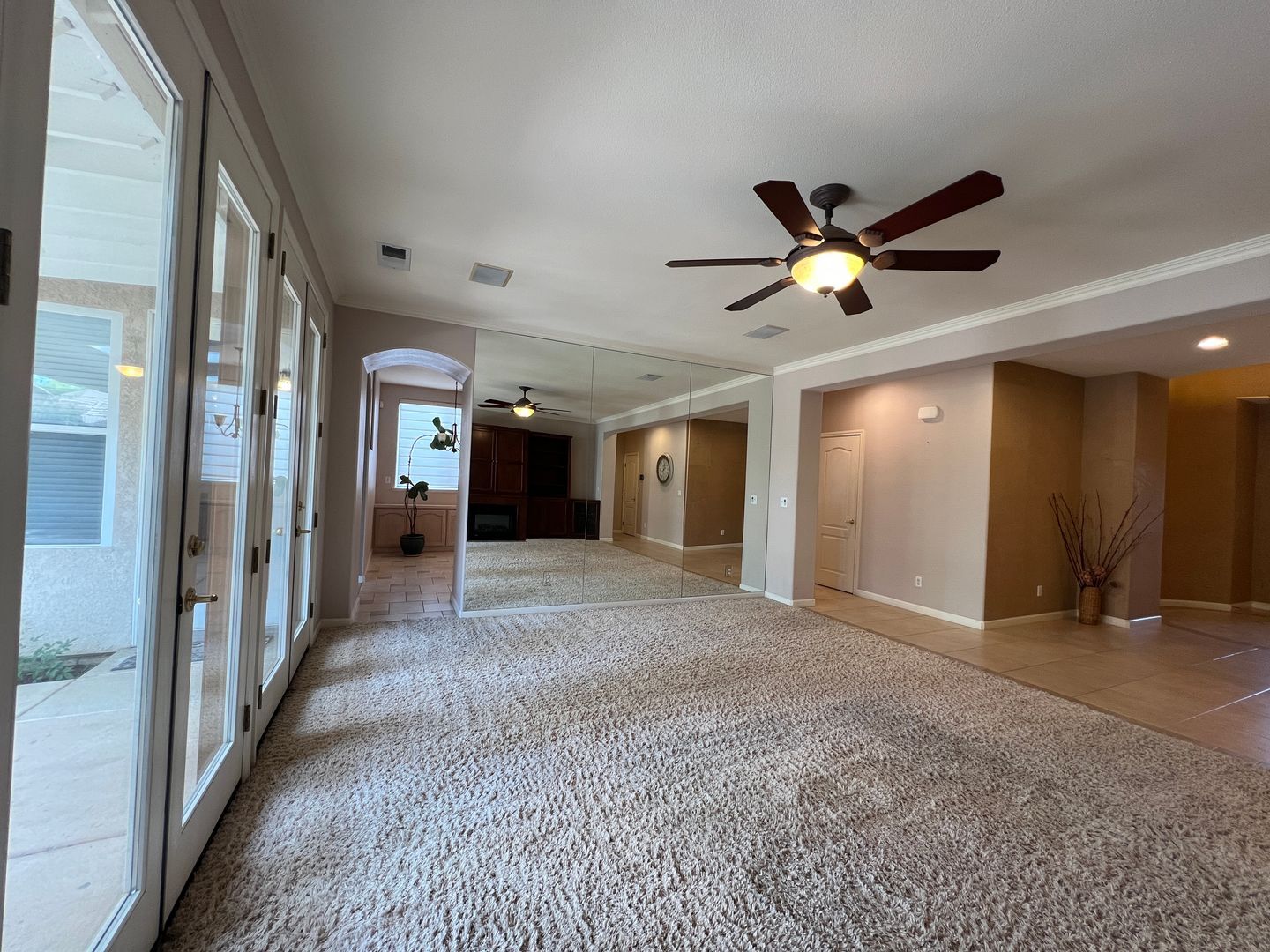 2456 E Marquise Ct - Fresno - California - 3 bed, 2 bath rental property
