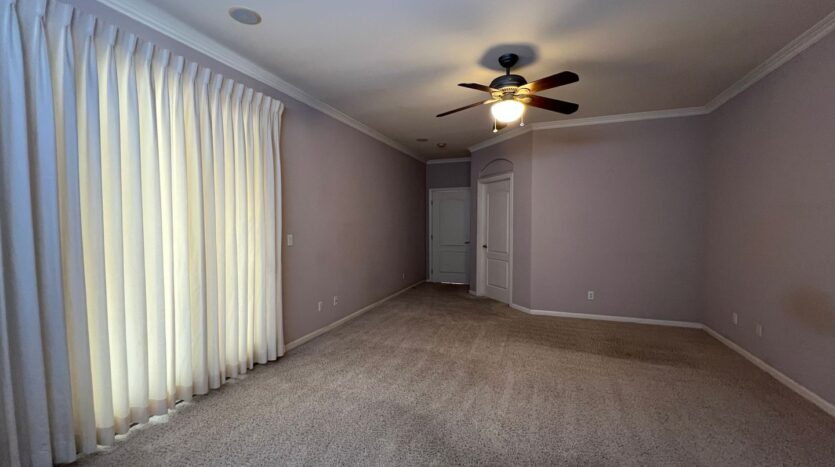 2456 E Marquise Ct - Fresno - California - 3 bed, 2 bath rental property