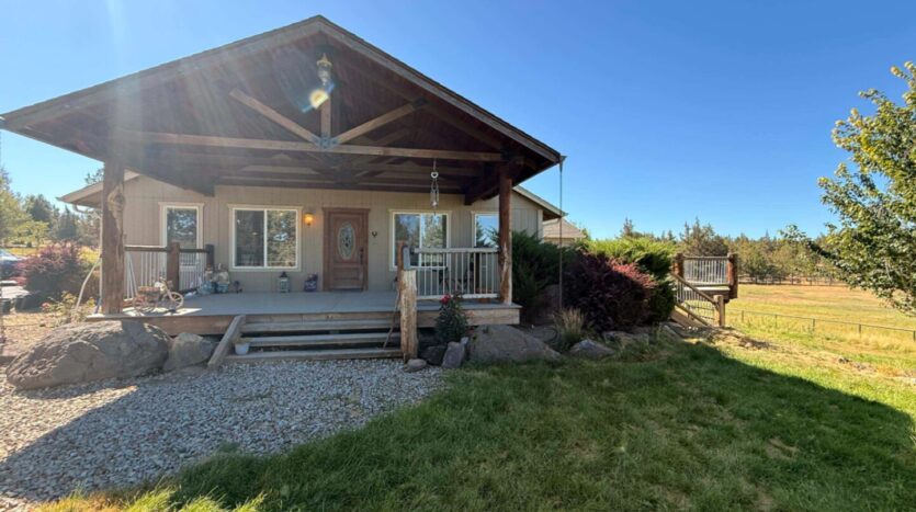 2550 NW Coyner Rd  - Redmond - Oregon - 3 bed, 3 bath rental property