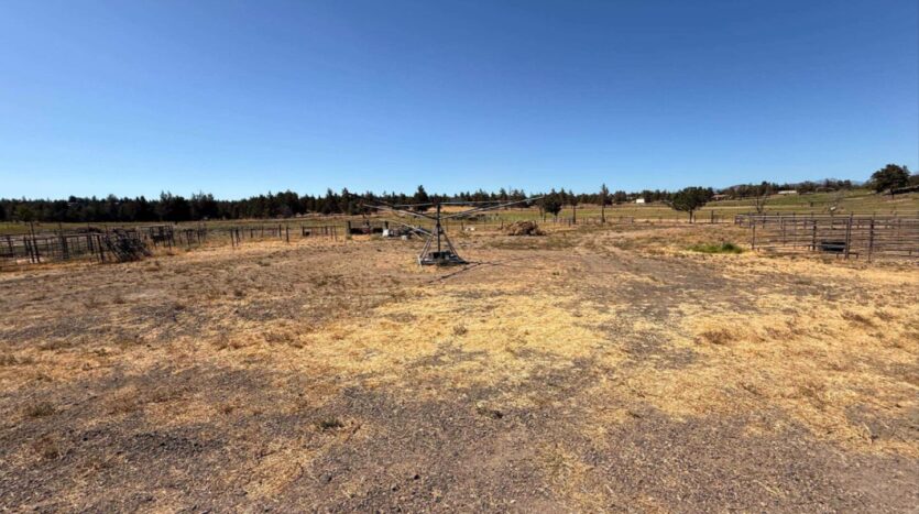 2550 NW Coyner Rd  - Redmond - Oregon - 3 bed, 3 bath rental property